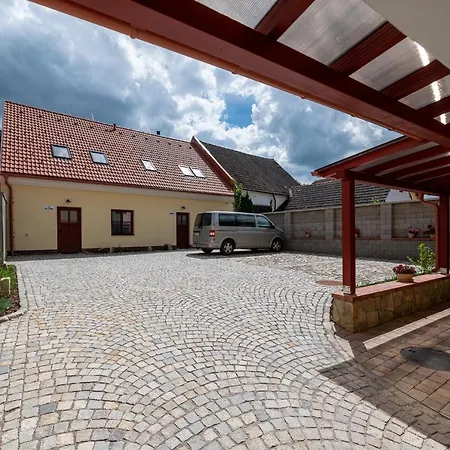 Kamenny Dvur Guest house