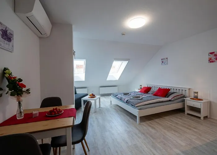 Kamenny Dvur Gæstehus Třeboň